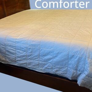 Elegant Gray Comforter by Luxury Hotel Size King